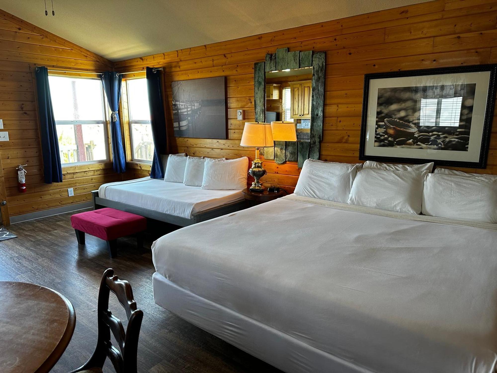 Westport Marina Cottages Экстерьер фото